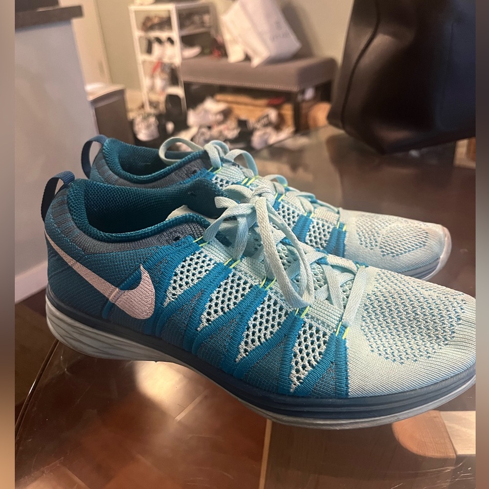 Nike women shoes